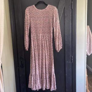 Old Navy dress. Worn once.